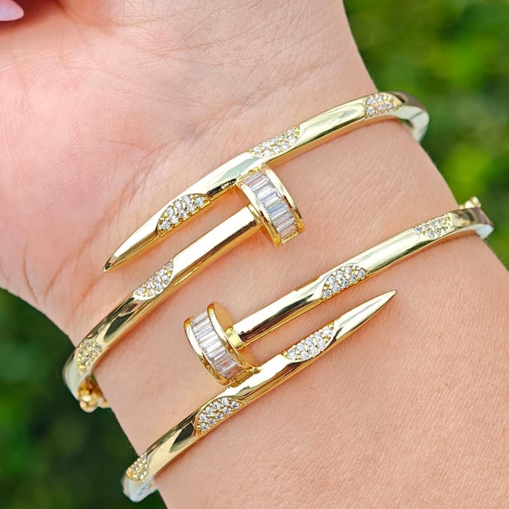 Chic Gold and Silver Bracelet